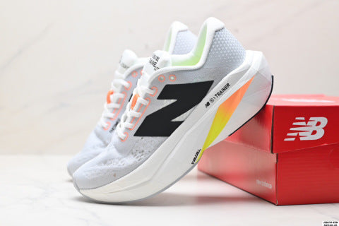 New Balance FuelCell Running Shoes: Simple mesh fabric, non-slip, wear-resistant, breathable, and lightweight. Men's shoes.