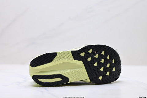 New Balance FuelCell Sneakers - Simple Mesh Fabric, Non-slip, Wear-resistant, Breathable, and Lightweight Running Shoes