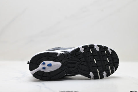 New Balance MR530 series athletic shoes, breathable mesh cushioning, casual running shoes.