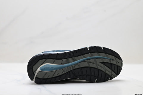 New Balance 991 series running shoes, classic and versatile casual athletic shoes.