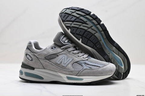 New Balance 991 series running shoes, classic and versatile casual athletic shoes.