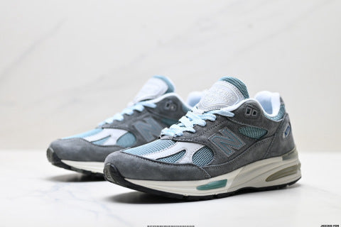 New Balance 991 series running shoes, classic and versatile casual athletic shoes.
