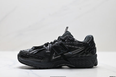 New Balance M1906 series running shoes for men and women, breathable and cushioned casual athletic shoes.