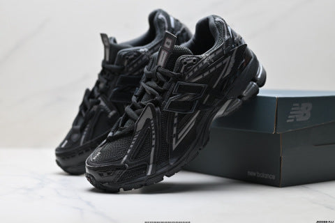 New Balance M1906 series running shoes for men and women, breathable and cushioned casual athletic shoes.
